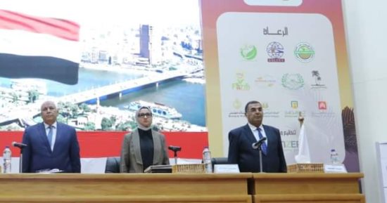محافظ الوادى الجديد يوجه بالعمل بالمجمع الحكومى المميكن أول نوفمبر