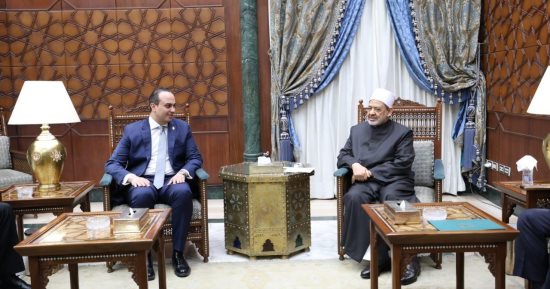 توقيع بروتوكول تعاون ثنائي بين هيئة الرعاية الصحية وبيت الزكاة والصدقات لعلاج المرضى