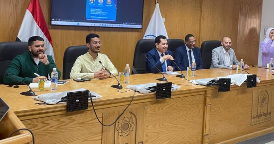 رئيس جامعة حلوان: تفعيل دور البحث العلمي وربطه بحل مشكلات القطاع الصناعى