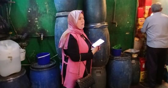 تموين الجيزة تضبط علب سجائر وكميات من العسل والطحينة مجهولة المصدر
