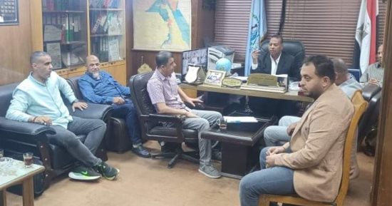 نقيب العاملين بالزراعة: إعداد مذكرة بمشاكل الأعضاء فى شركات الاستصلاح لعرضها