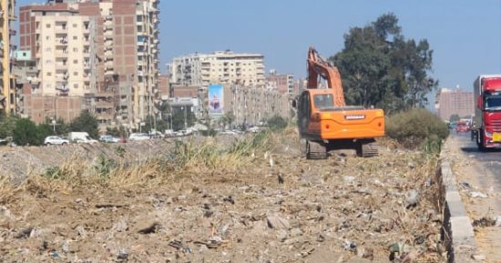 رفع 3200 طن مخلفات هدم من حرم طريق المنصورة دمياط فى الدقهلية
