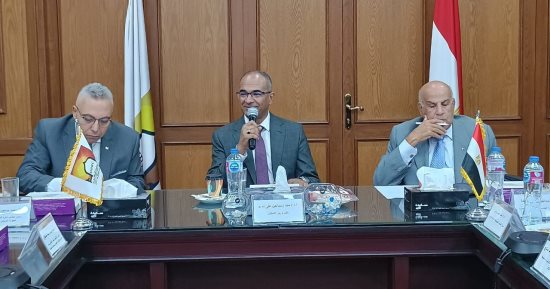 عقد أولى اجتماعات اللجنة التنسيقية لوضع هيكل مؤسسى لأكواد منظومة مياه الشرب والصرف