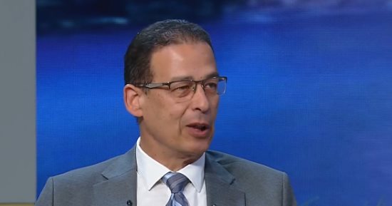 السفير عاطف سالم لـ الجلسة سرية: إسرائيل خططت لتهجير سكان غزة منذ القرن الماضى