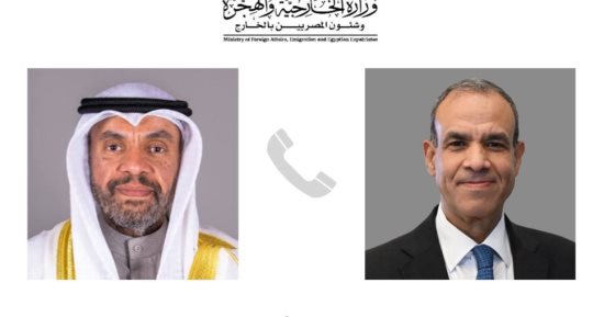 بدر عبدالعاطى يجرى اتصالا هاتفيا بوزير خارجية الكويت 