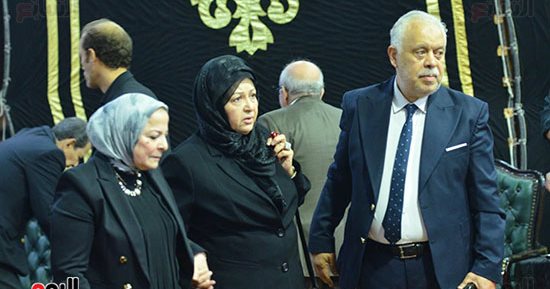 نجوم الفن فى عزاء الراحل حسن يوسف