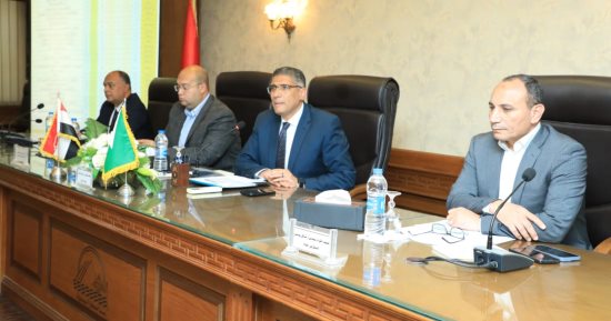 محافظ الجيزة يكلف بتسليم شهادات البيانات للمتقدمين للتصالح قبل منتصف نوفمبر