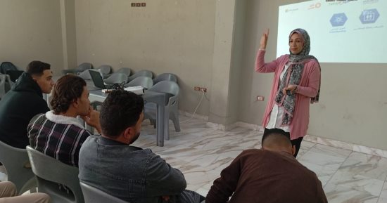ندوة عن ريادة الأعمال بمركز التنمية الشبابية بالمنصورة ضمن مبادرة "بداية"