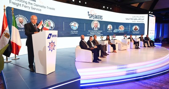 مصر تدشن خطا لنقل الحاصلات الزراعية بين مينائى دمياط وتريستا الإيطالى
