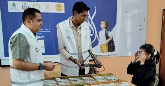 محافظ الوادى الجديد: إطلاق قوافل مبادرة "لمصر نبنى أجيال" لدعم صحة طلاب المدارس 