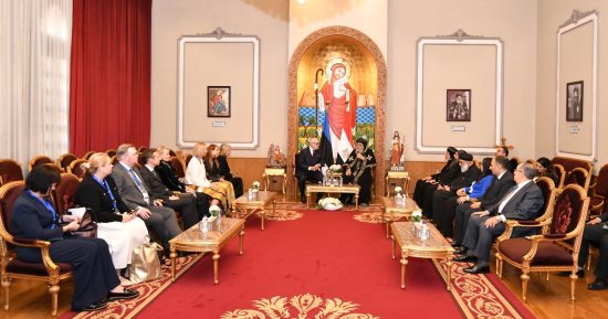  البابا تواضروس الثانى يستقبل رئيس إستونيا فى المقر الباباوى بالقاهرة.. صور