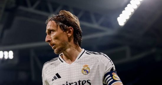 مودريتش يقترب من مزاملة ميسي في إنتر ميامى