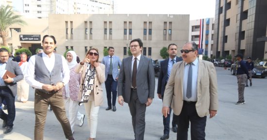 وزير الثقافة يتفقد منشآت أكاديمية الفنون ويوجه بالانتهاء من المشروعات