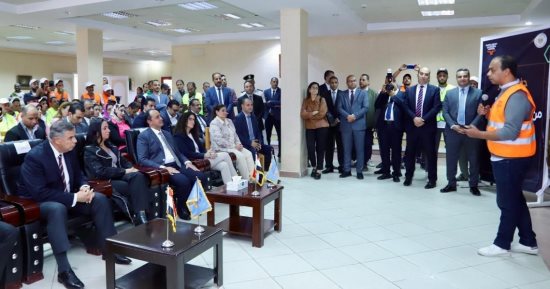 وزيرة التضامن تكرم 100 متعاف من الإدمان من أبناء المناطق المطورة ببشائر الخير