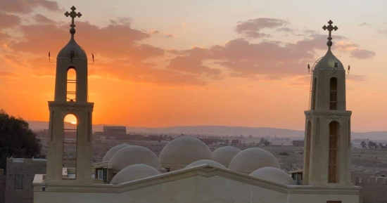 أيقونات الفن البيزنطى.. تعرف على كنيسة مارجرجس بدير المحرق