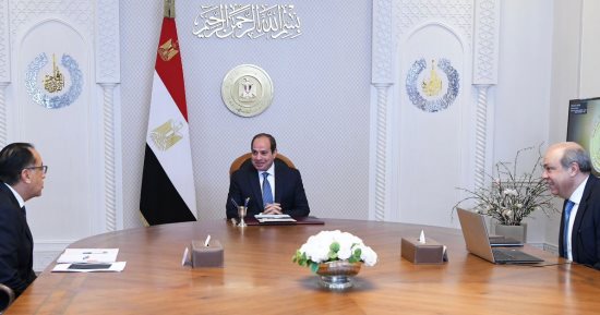 الرئيس السيسى يوجه باتخاذ التدابير اللازمة لتحفيز مشاركة القطاع الخاص في جهود تطوير قطاع الطيران.. ومضاعفة الطاقة الاستيعابية لمطار القاهرة الدولى لتصل إلى إجمالى 60 مليون راكب سنوياً بدلاً من 30 مليونا