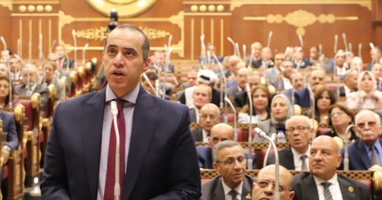 المستشار محمود فوزى: نأمل الانتهاء من قانون العمل قبل نهاية العام الحالى