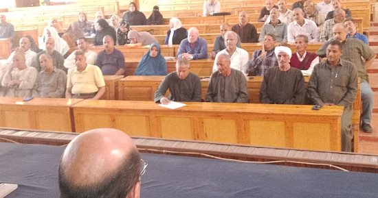 القليوبية تستعد لموسم القمح.. مدير الزراعة: نستهدف زراعة 40 ألف فدان هذا العام.. توفير التقاوى وصرف الأسمدة بكارت الفلاح.. تأجير الستارات والجرارات بـ240 جنيها للفدان الواحد.. و100 جنيه إيجار الستارة.. صور