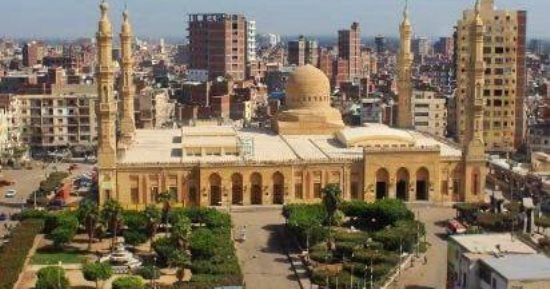 كفر الشيخ قبلة السياحة الترفيهية والدينية والشاطئية والثقافية.. بوتو عاصمة مصر القديمة ومتحف كفر الشيخ يضم 1250 قطعة أثرية.. مصيف بلطيم متنفس العائلات.. ومسجد الدسوقى وكنيسة سخا من أهم معالم السياحة الدينية