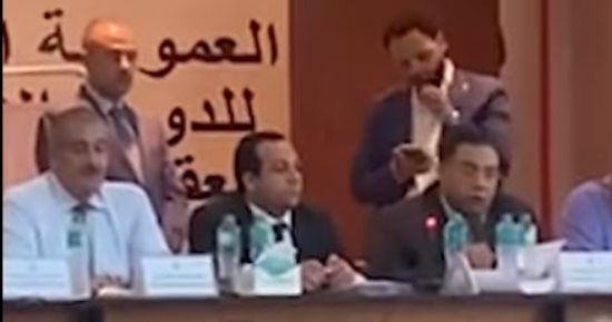 عمومية الكاراتيه تحتفل بفوز الدهراوى بحملة على الأعناق