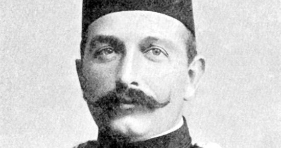 سعيد الشحات يكتب: ذات يوم 17نوفمبر 1899.. الخديو عباس الثانى يرفع الستار عن تمثال ديلسيبس ببورسعيد ويكيل المديح له فى خطبته متجاهلا آلاف الفلاحين الذى حفروا القناة