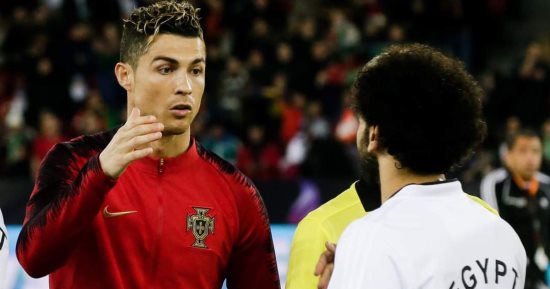 سر تواصل كريستيانو رونالدو مع محمد صلاح