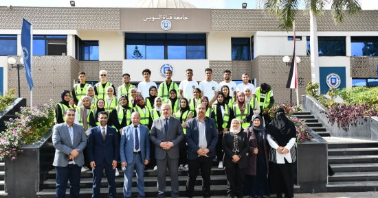 انطلاق حملة التطوع بمركز خدمات الطلاب ذوى الهمم بجامعة القناة