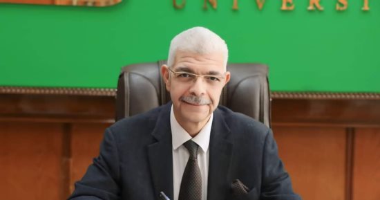 رئيس جامعة المنوفية يعقد اجتماع مجلس الدراسات العليا "أون لاين" 