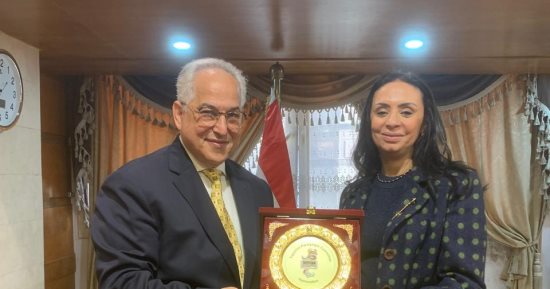 وزيرة التضامن ورئيس اللجنة البارالمبية يبحثان تعزيز سبل التعاون المشترك