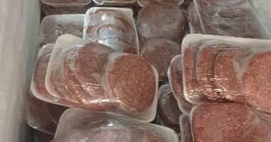 ضبط 2 طن و214 كيلو مصنعات لحوم مخالفة بالشرقية