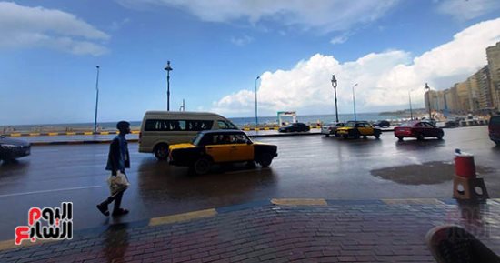نوة المكنسة تودع الإسكندرية