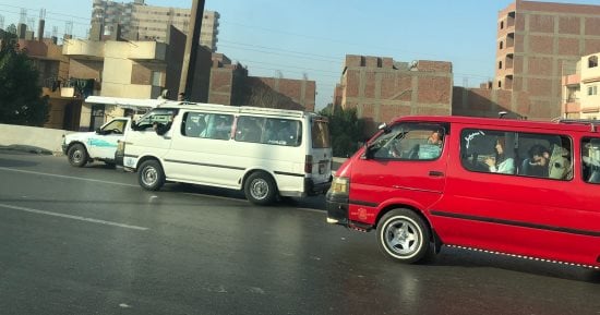 النشرة المرورية.. كثافات مرتفعة للسيارات في القاهرة والجيزة