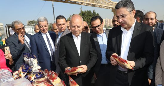 محافظ القاهرة: ننسق مع تجار سوق العبور لعرض منتجاتهم بسوق اليوم الواحد