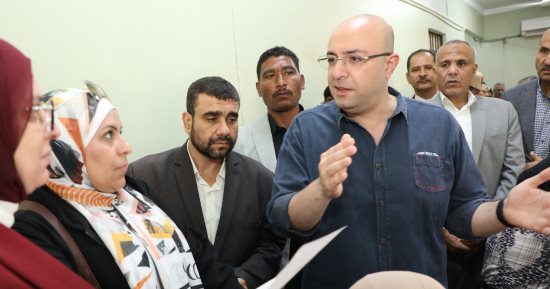 جولة تفقدية لمحافظ بنى سويف لمتابعة سير العمل بمنظومة التصالح الجديدة