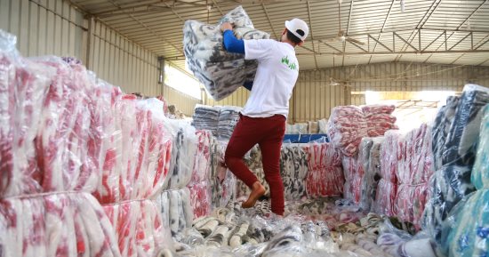 التحالف الوطنى يطلق حملة "ستر ودفا وإطعام" لتوزيع البطاطين والأغذية بسوهاج