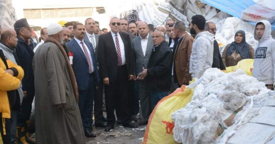 محافظ الغربية يتابع جهود السيطرة على حريق بمصنع للغزل والنسيج