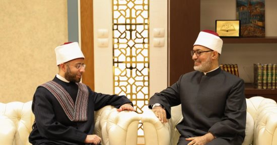 فى زيارة ودية تفتح آفاق التعاون المشترك.. مفتى الجمهورية يستقبل وزير الأوقاف