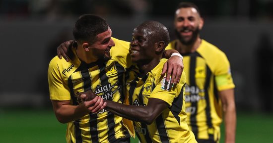 اتحاد جدة يحاول مصالحة جماهيره أمام الأخدود بالدوري السعودي 