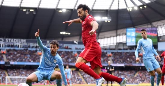 قبل قمة ليفربول ضد مان سيتى.. 10 مباريات صنعت أسطورة الدورى الإنجليزى