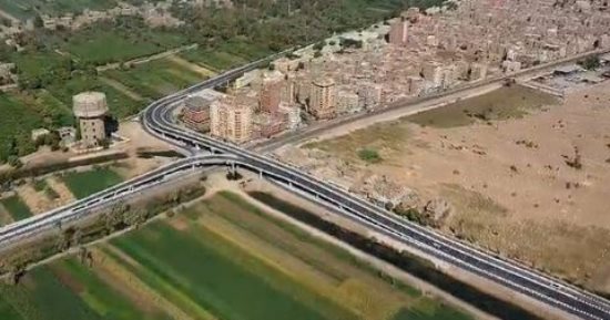 وزارة النقل تنفذ كوبرى أعلى مزلقان الرياح بمحافظة قنا