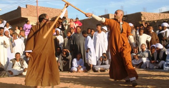 عمرها 200 سنة.. "ليلة بنبان..تحطيب ومرماح" أعرق الموروثات الشعبية فى أسوان.. صور