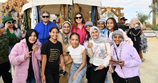 كيف استغلت محافظة الفيوم المهرجان السينمائى الدولى للترويج للأماكن السياحية؟.. المحافظة نظمت رحلة ترفيهية للفنانين والوفود المشاركة بالمهرجان.. دمجت معه افتتاح مهرجان تونس لأول مرة بحضور نجوم الفن.. صور