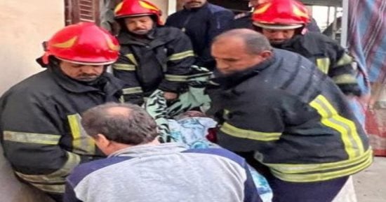 الحماية المدنية تستخرج ناجيين اثنين من أسفل عقار حدائق القبة المنهار