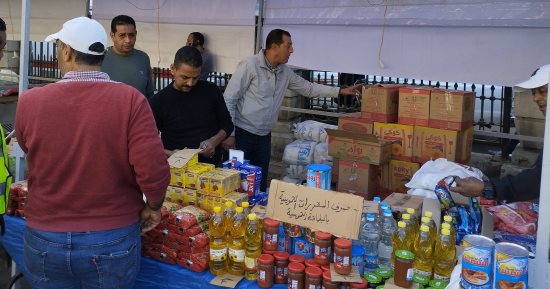 لأول مرة.. صرف السلع التموينية داخل سوق اليوم الواحد بمنطقة المنشية بالإسكندرية