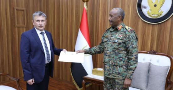 البرهان يبعث رسالة شكر إلى "بوتين" ويشيد بالفيتو الروسي في مجلس الأمن