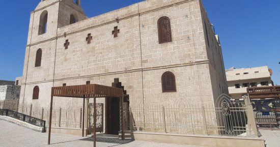 تعرف على مراحل تطوير دير السيدة العذراء فى جبل الطير بالمنيا فى 11 معلومة