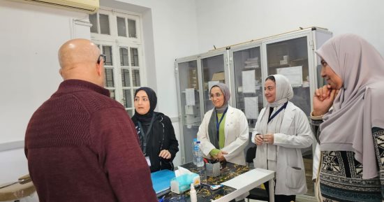 إحالة 5 أطباء بمستشفى الرمد فى الفيوم للتحقيق لانصرافهم من العمل 