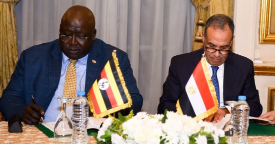 التوقيع على إعلان مشترك بين مصر وأوغندا.. التفاصيل
