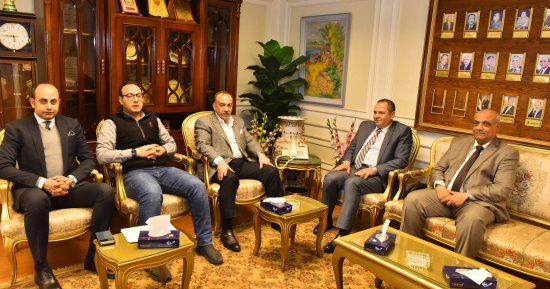 محافظ أسيوط يستقبل رئيس الهيئة العامة للأبنية التعليمية