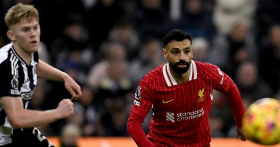 محمد صلاح يصنع هدف تعادل ليفربول ضد نيوكاسل يونايتد فى الدقيقة 50.. فيديو